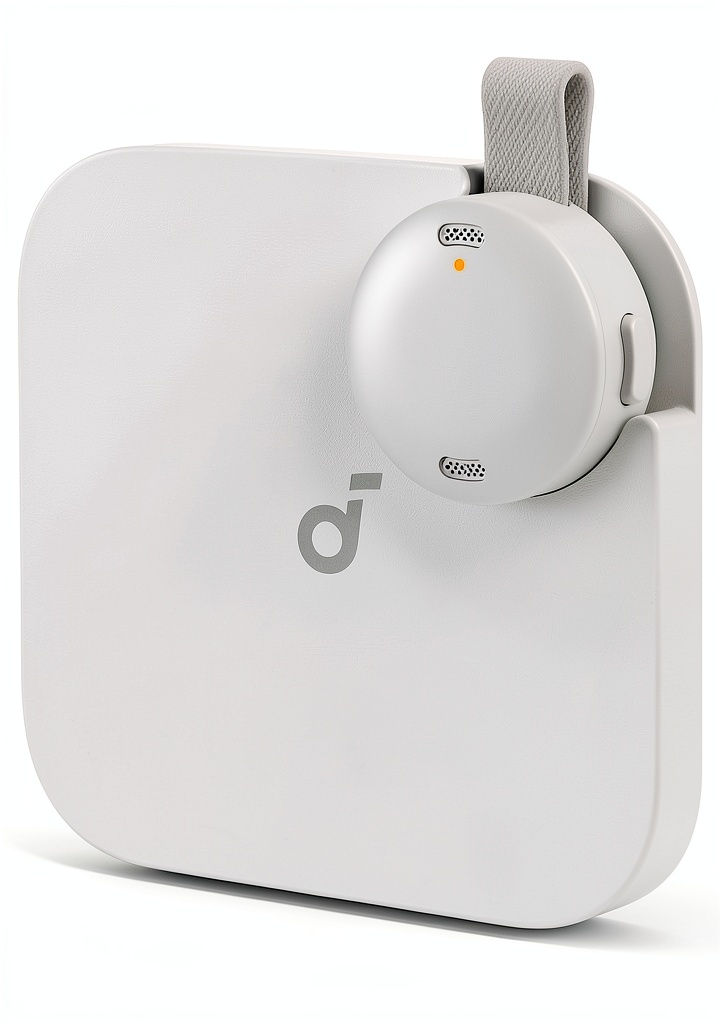 Soundcore Work voice recorder attached to a collar during a meeting